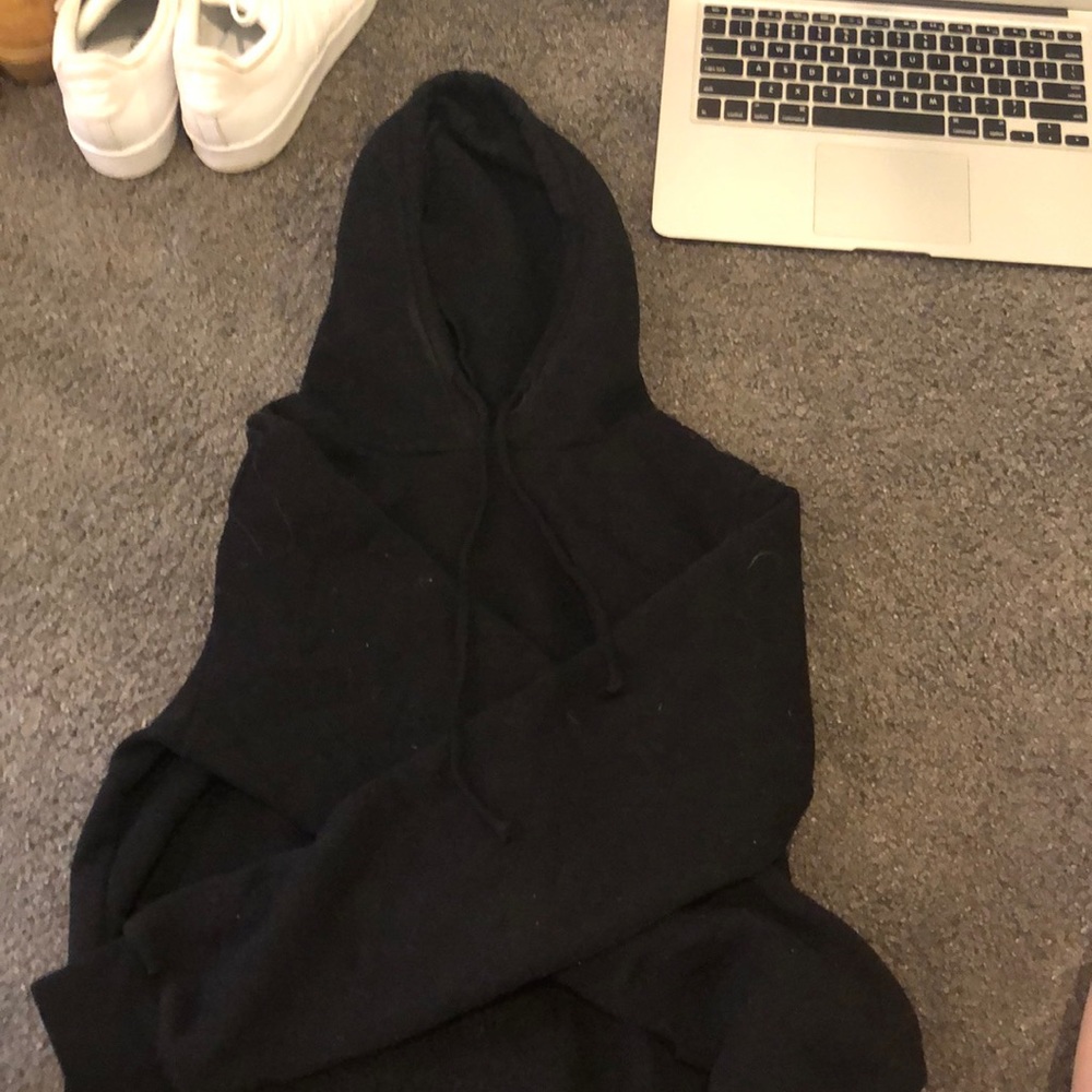 Brandy Melville cropped hoodie